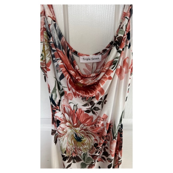 Triple Seven Floral Dress - Picture 2 of 7